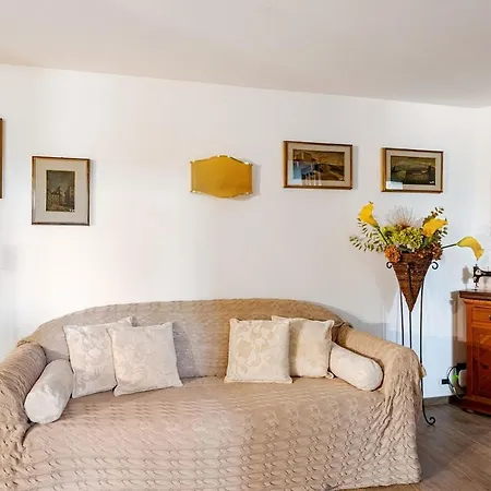 Apartment Talciona *
